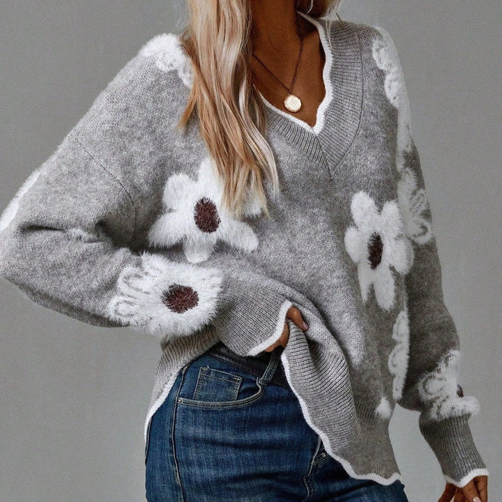 LAUREN | COZY RELAXED ELEGANT V-NECK FLORAL SWEATER