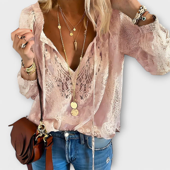 BRUNETTA | SOPHISTICATED BLOUSE