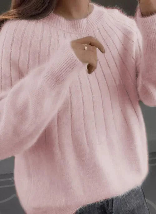 MARGARET | ELEGANT RIBBED CREWNECK SWEATER WITH FLUFFY COLLAR