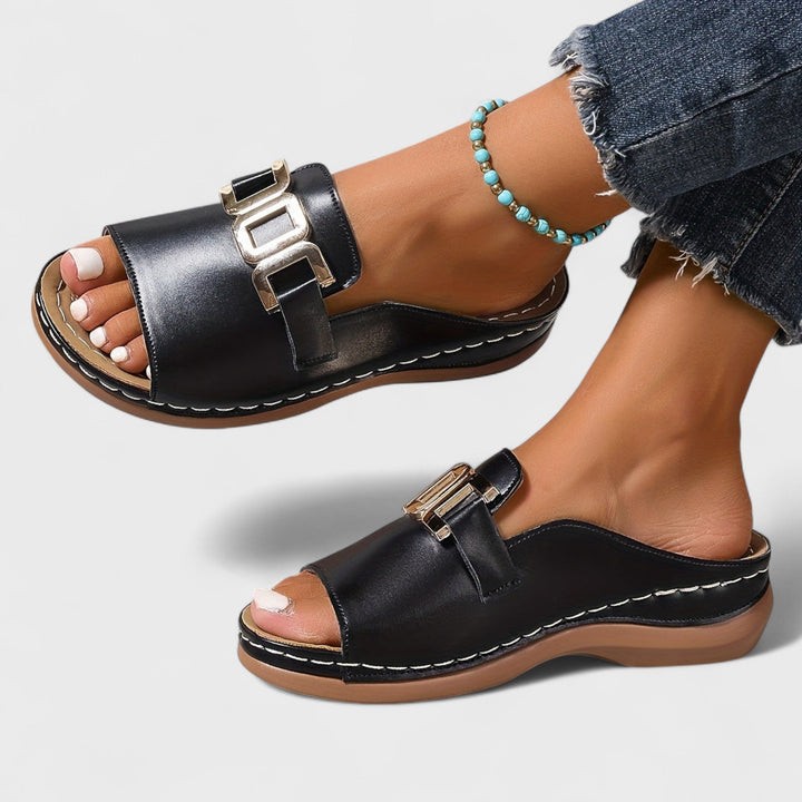 GLENDA | RELAXED MODERN SANDALS
