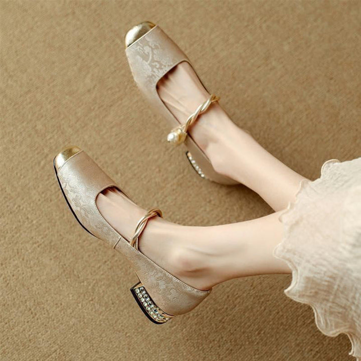 COLETTE | LUXE PEARL-STRAP VINTAGE PUMPS
