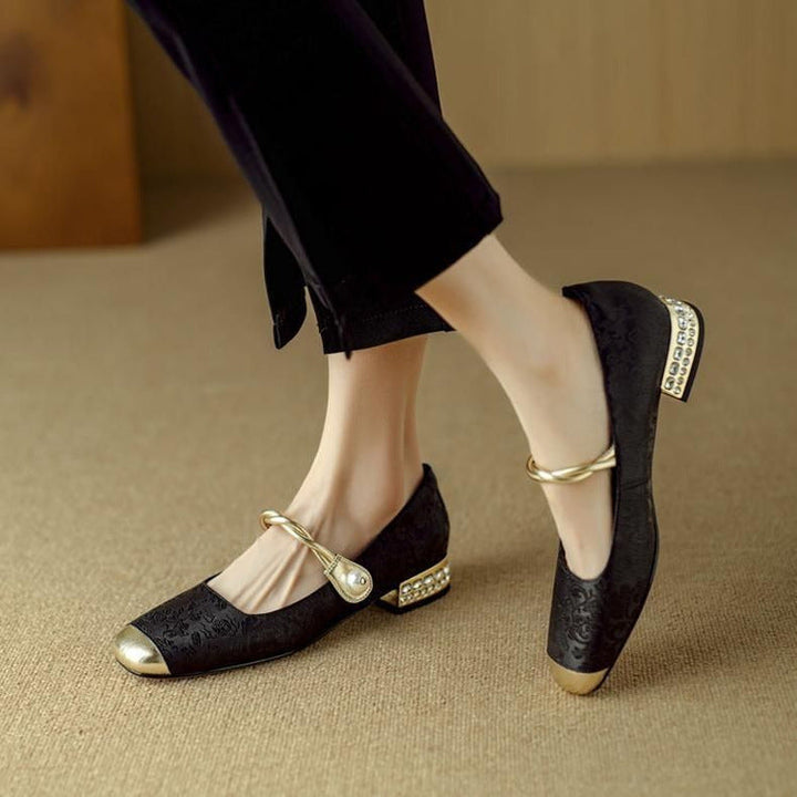 COLETTE | LUXE PEARL-STRAP VINTAGE PUMPS