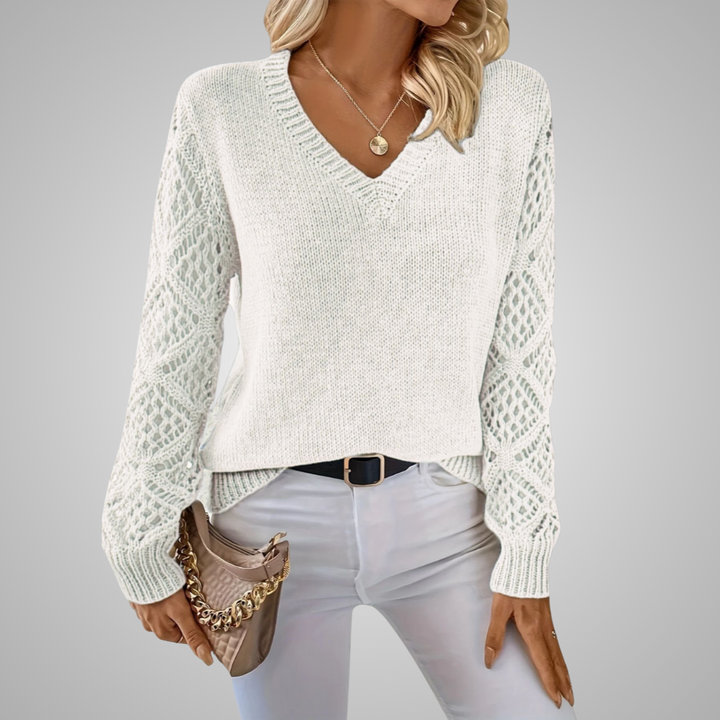 JULIA | RELAXED ELEGANT V-NECK WOMEN’S SWEATER
