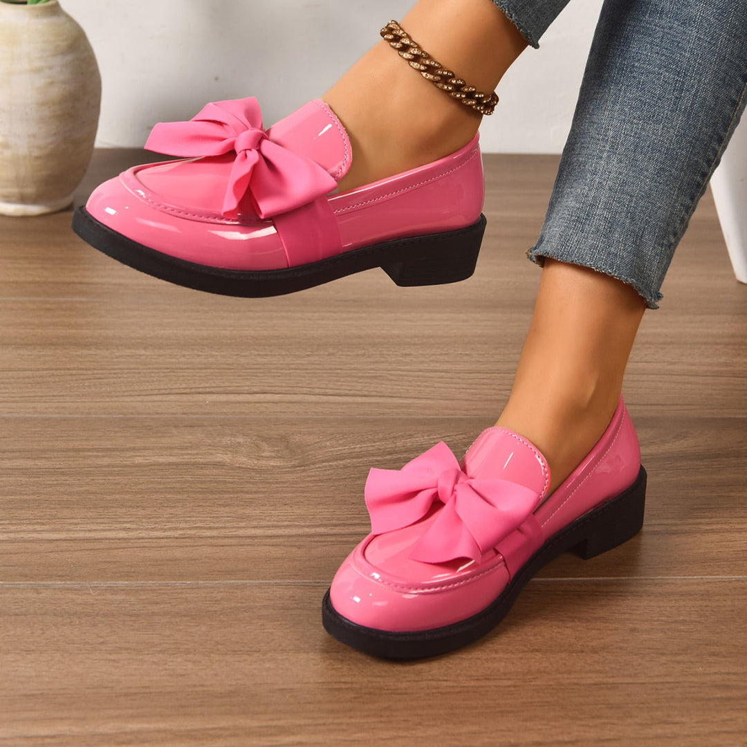 CELINE | ELEGANT GLOSSY LEATHER BOW LOAFERS
