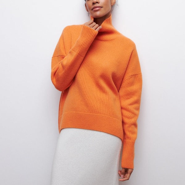 ISABELLA | COZY FIT HIGH-NECK PULLOVER
