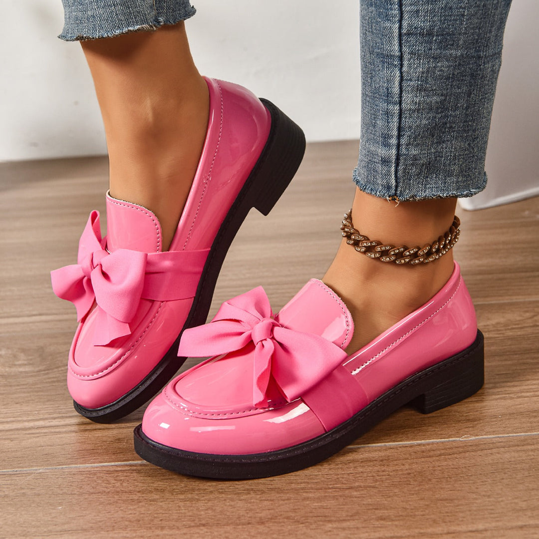 CELINE | ELEGANT GLOSSY LEATHER BOW LOAFERS
