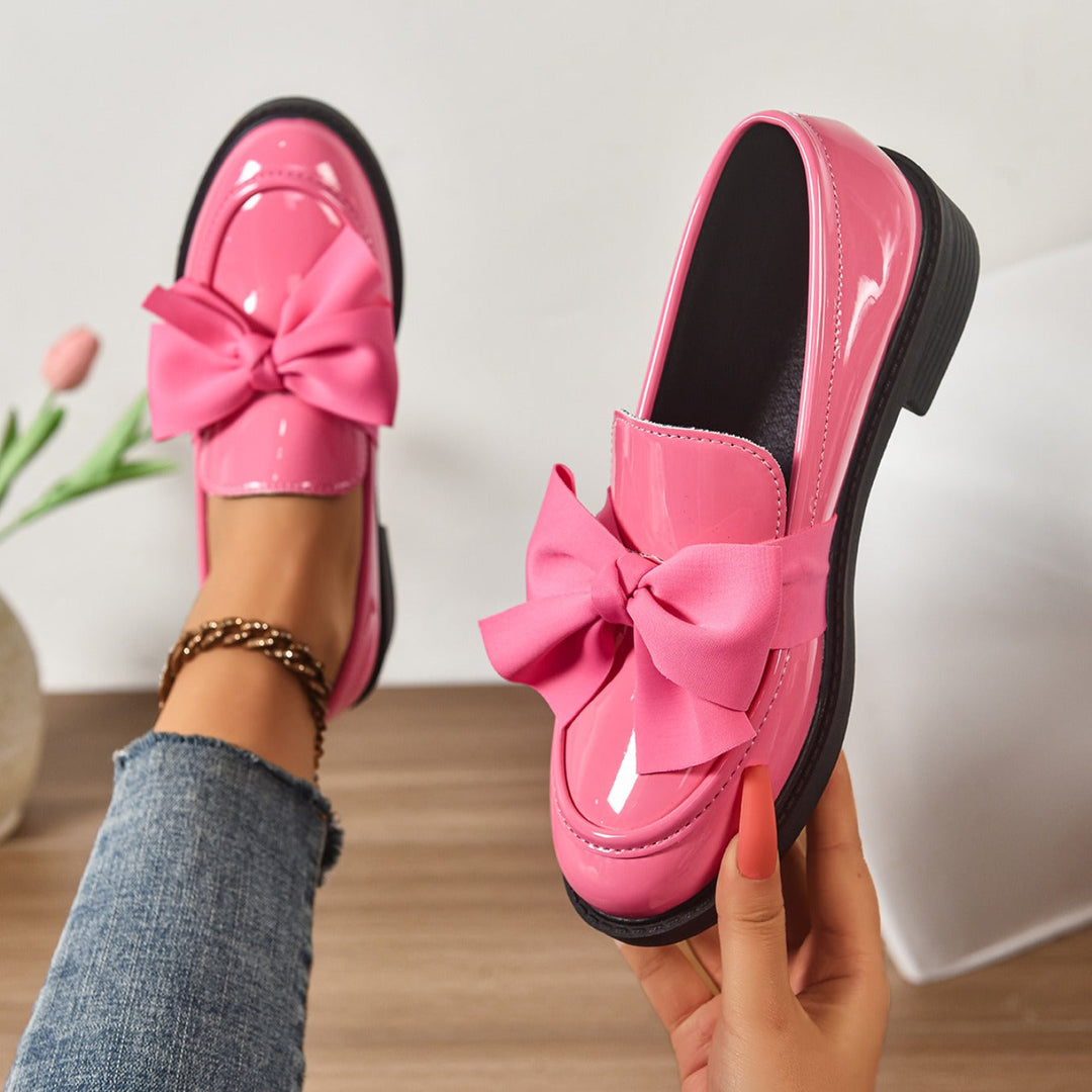 CELINE | ELEGANT GLOSSY LEATHER BOW LOAFERS