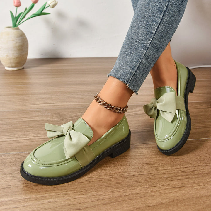 CELINE | ELEGANT GLOSSY LEATHER BOW LOAFERS