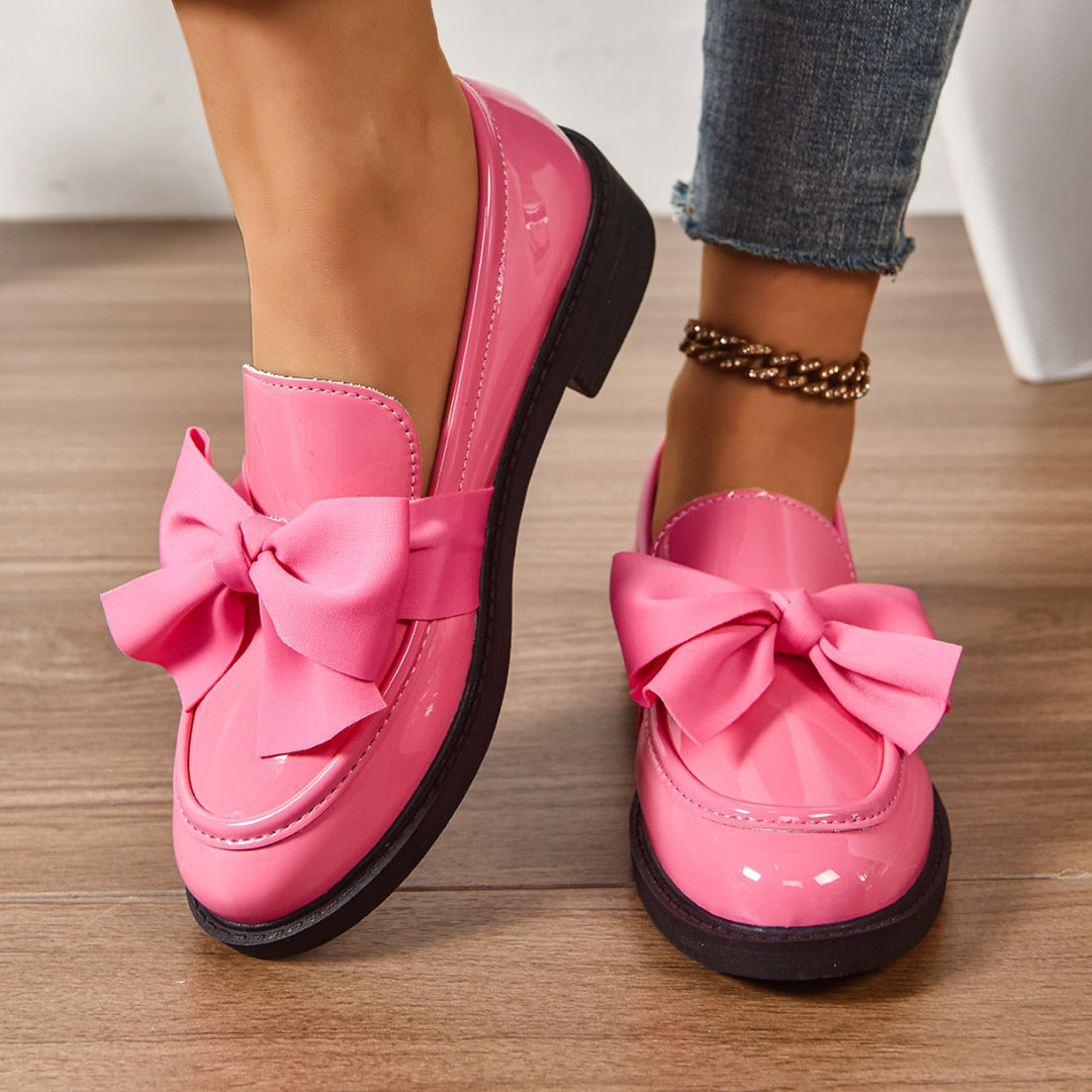 CELINE | ELEGANT GLOSSY LEATHER BOW LOAFERS
