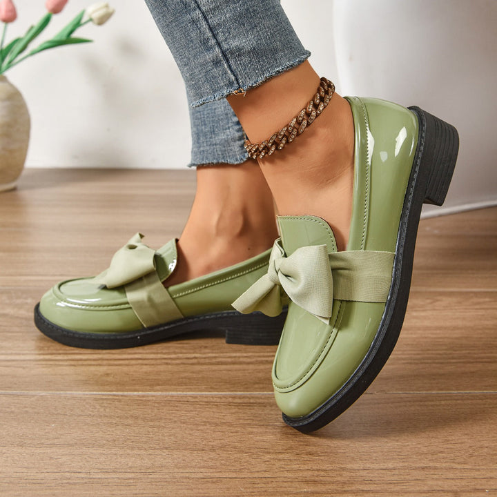 CELINE | ELEGANT GLOSSY LEATHER BOW LOAFERS