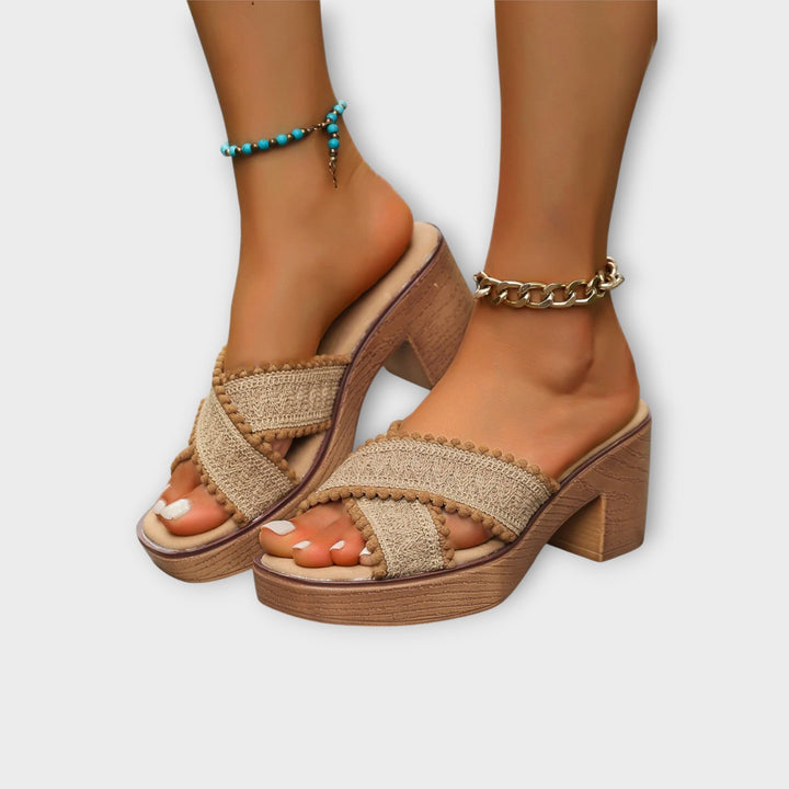 ATHALLIAH | ELEGANT CHUNKY STRAP HEELS
