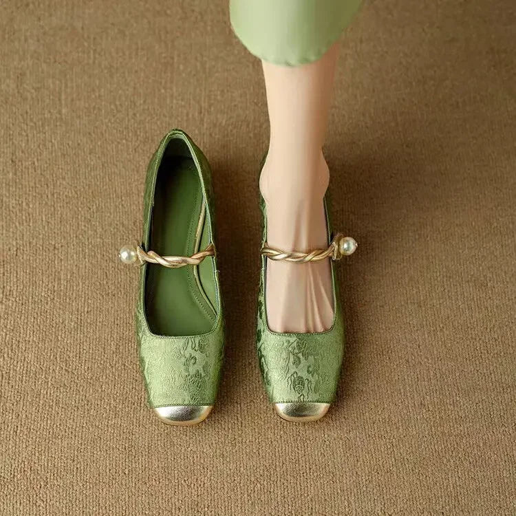 COLETTE | LUXE PEARL-STRAP VINTAGE PUMPS